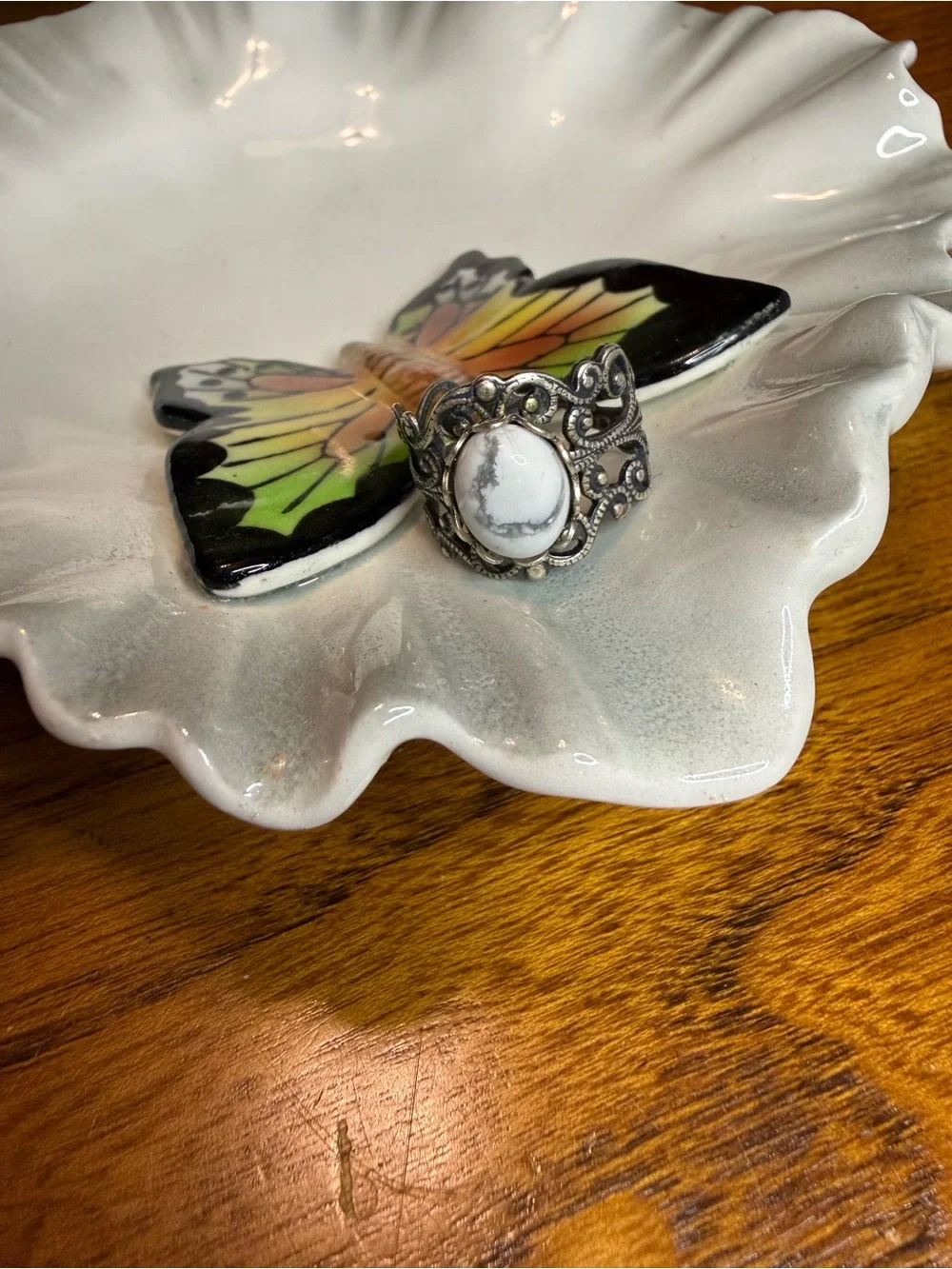 White Howlite Cabochon Silver Filigree Ring
